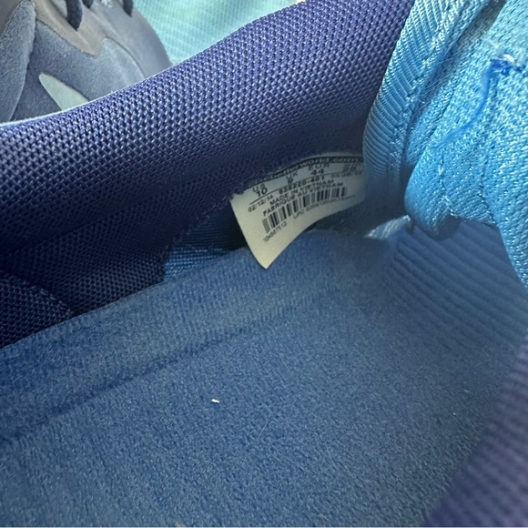 Nike Shoes - Picture 6 of 6